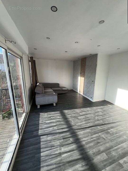 Maison à SARTROUVILLE