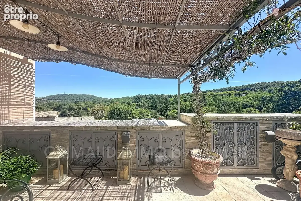 Maison 10 pièces 300 m² à vendre à La Garde-Freinet (83680) - photo 8