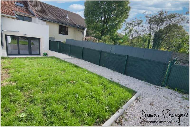 Appartement à SEGNY