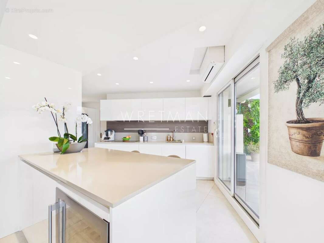 Appartement à LE CANNET