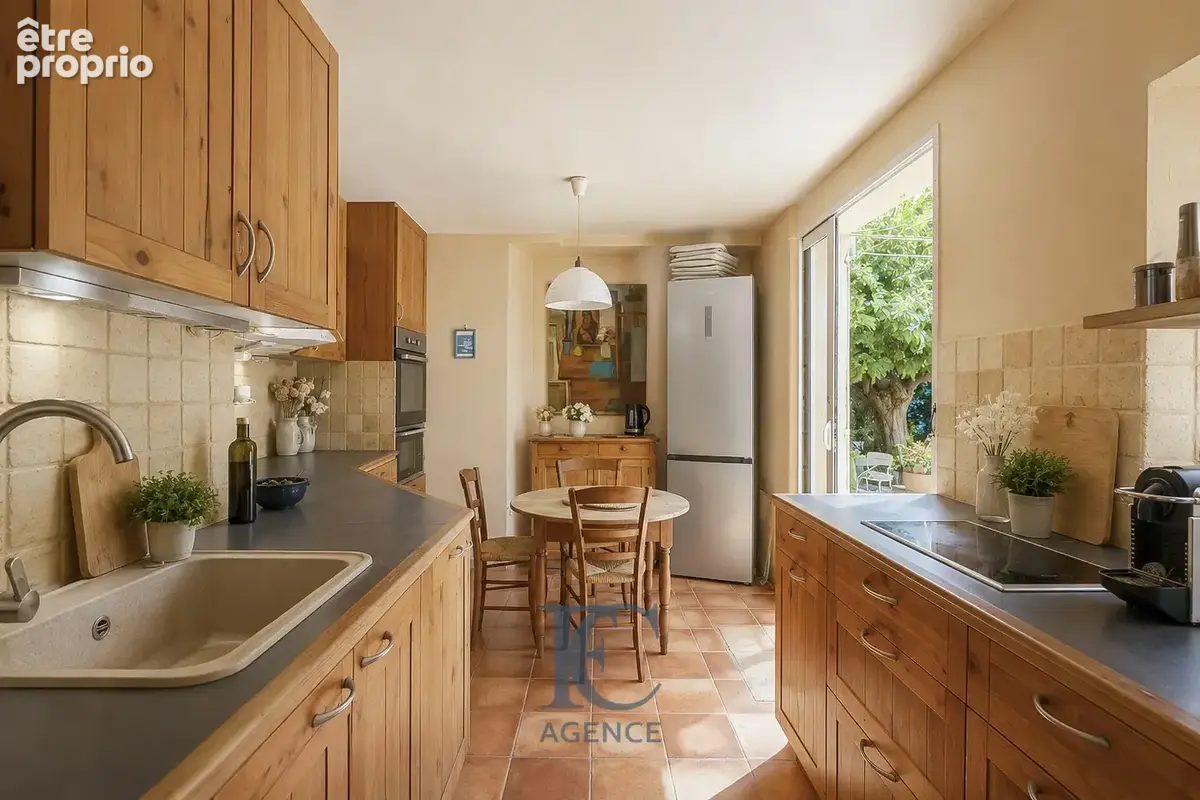 Propriété 10 pièces de 308 m2 au calme, vue mer - photo 4