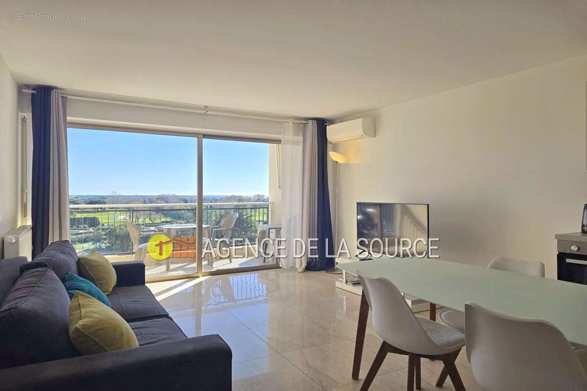 Appartement à MANDELIEU-LA-NAPOULE