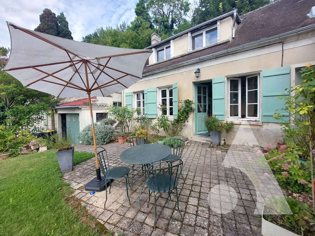 Maison à PIERREFONDS