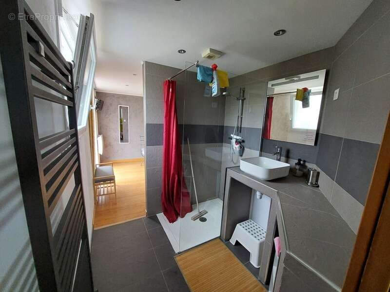 Maison à VILLEBERNIER