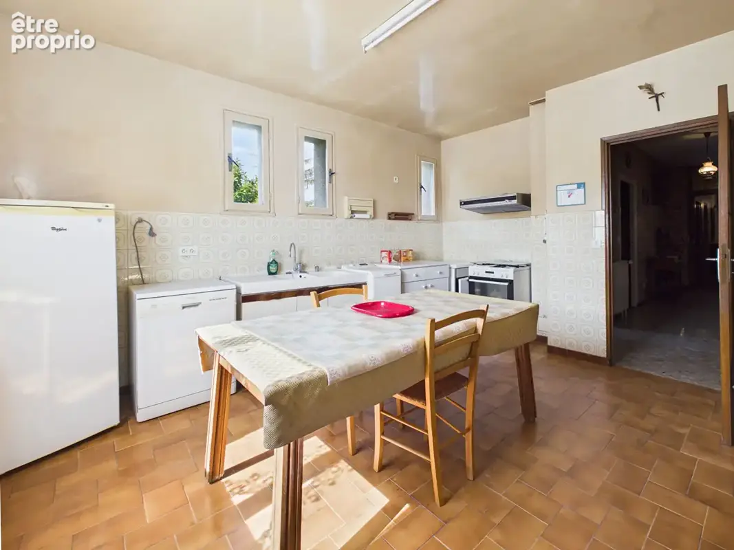 Grande maison familiale à Chomérac. - photo 8