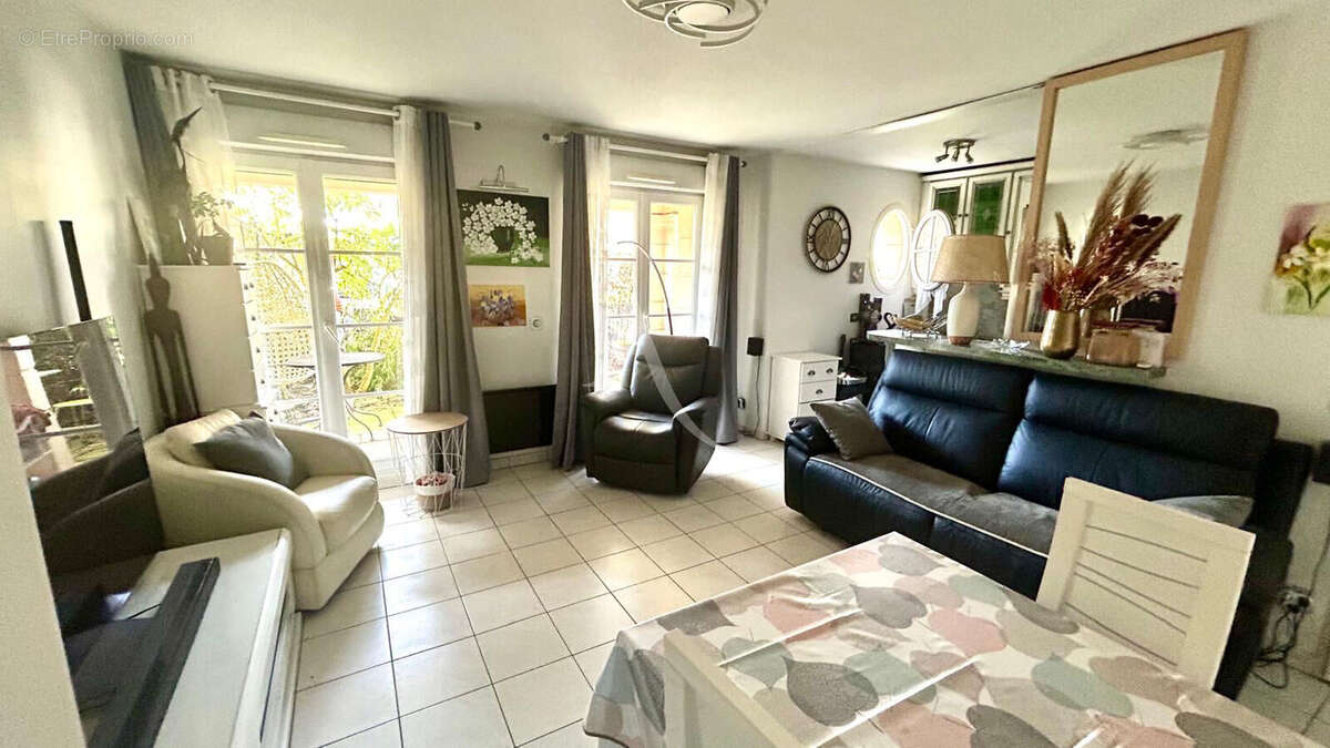 Appartement à SERRIS