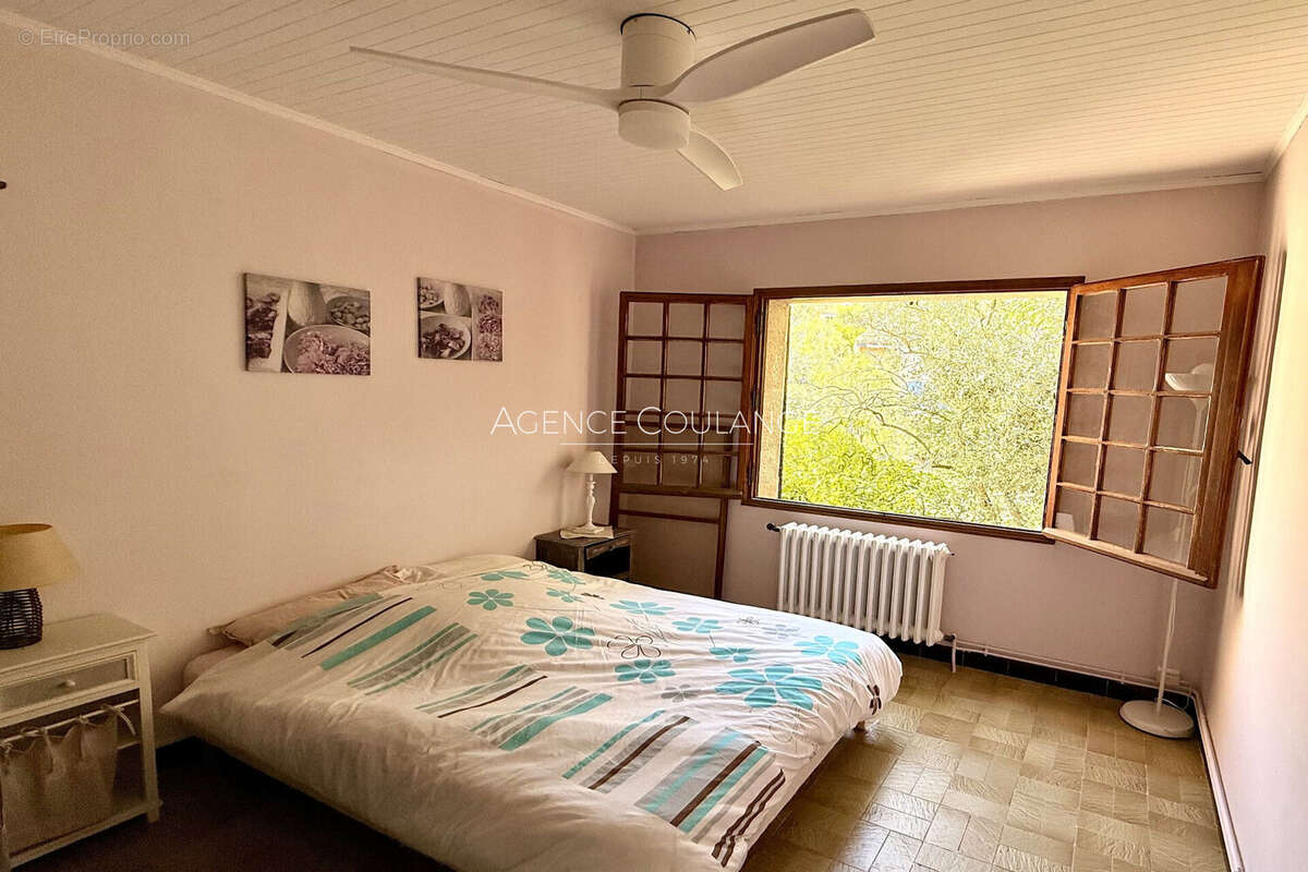 Maison 161 m² à Saint-Cyr-Sur-Mer  - photo 5