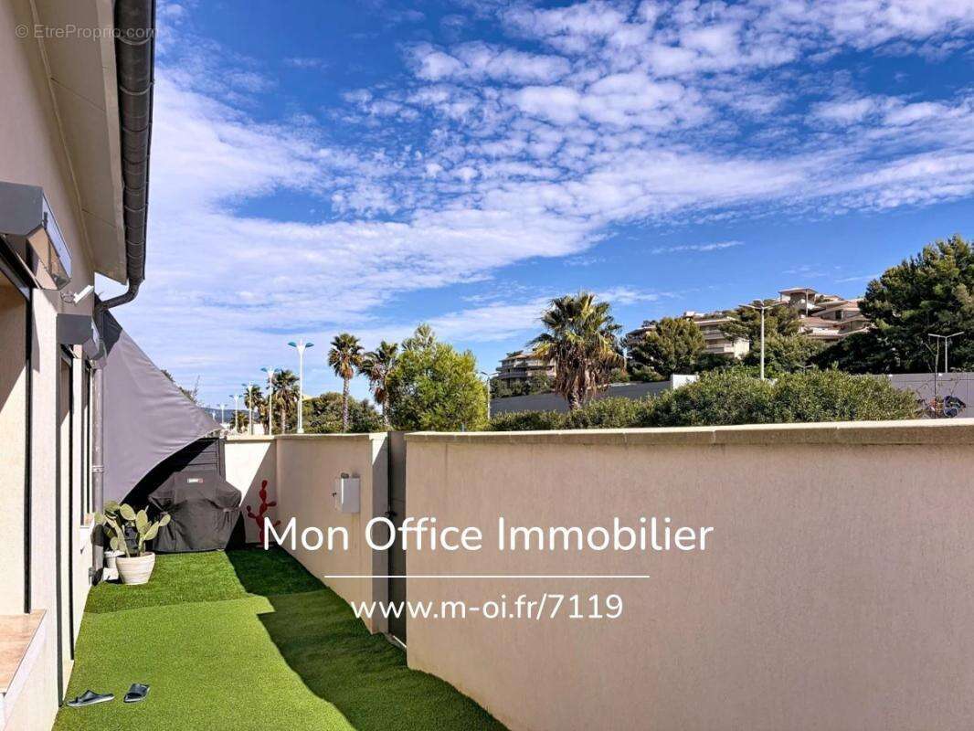 Référence : 7119-les. - maison de ville rénovée avec jardin et cave proche centre & commerces à cavalaire sur mer - photo 9