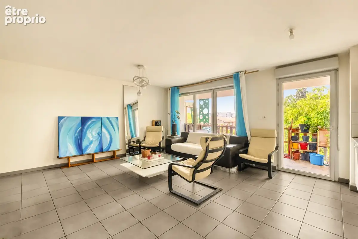 En exclusivité ! Découvrez cet appartement T4 de 74 m2 situé au 2ᵉ étage, quartier des Trois Cocus. - photo 2