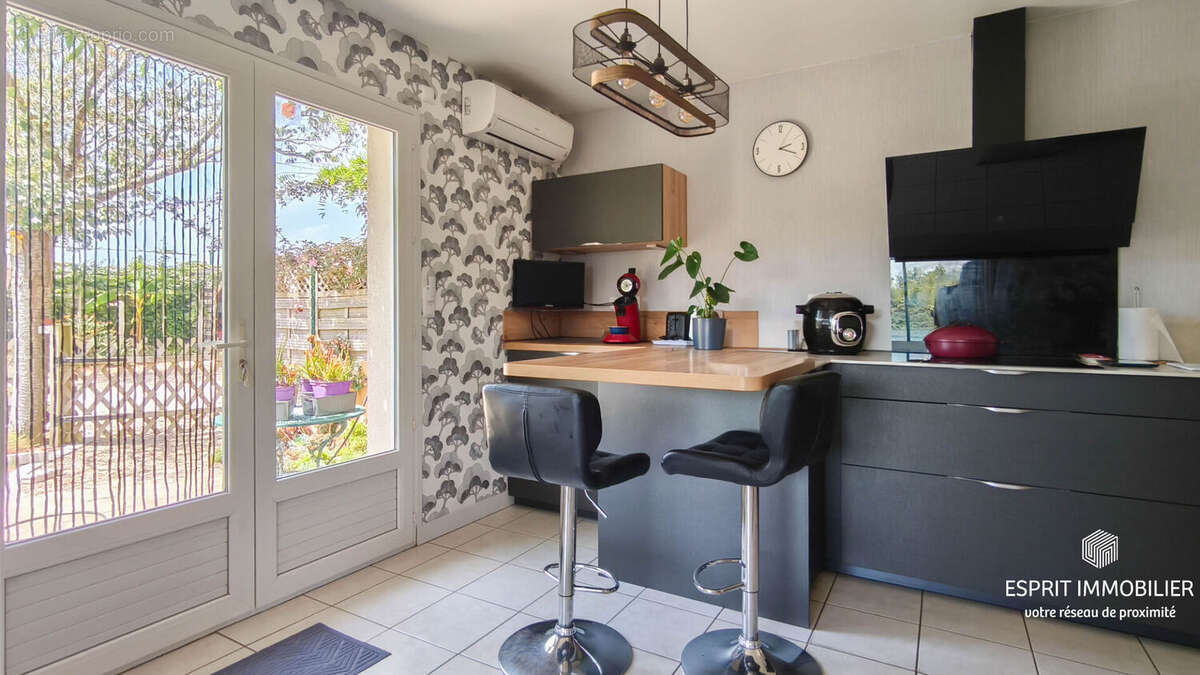 Trégunc - maison 5 chambres, 1110m² de jardin, intégralement rénovée - photo 10