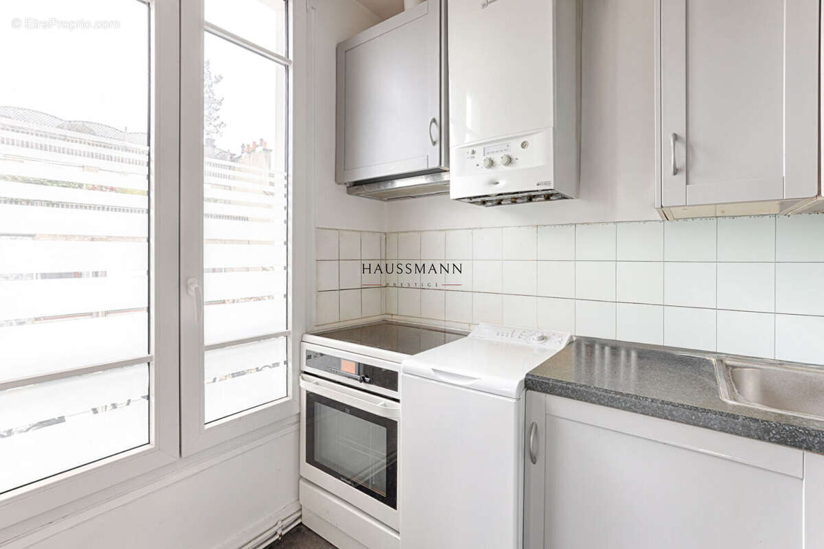 Appartement à LEVALLOIS-PERRET