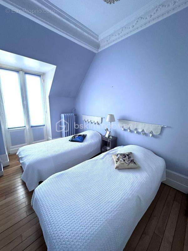 Magnifique Appartement en Duplex 3 chambres à Sens 5 minutes de la gare de Sens 1H direct pour Paris Bercy - photo 5