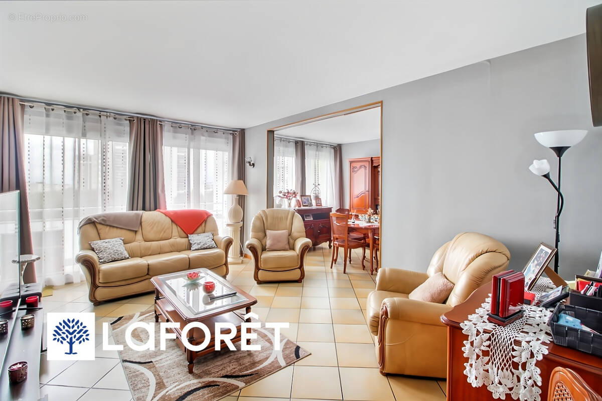 Appartement à RIS-ORANGIS