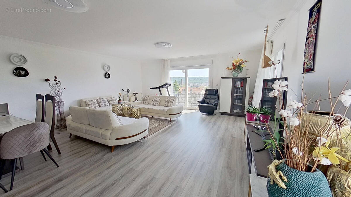 Appartement à MAXEVILLE