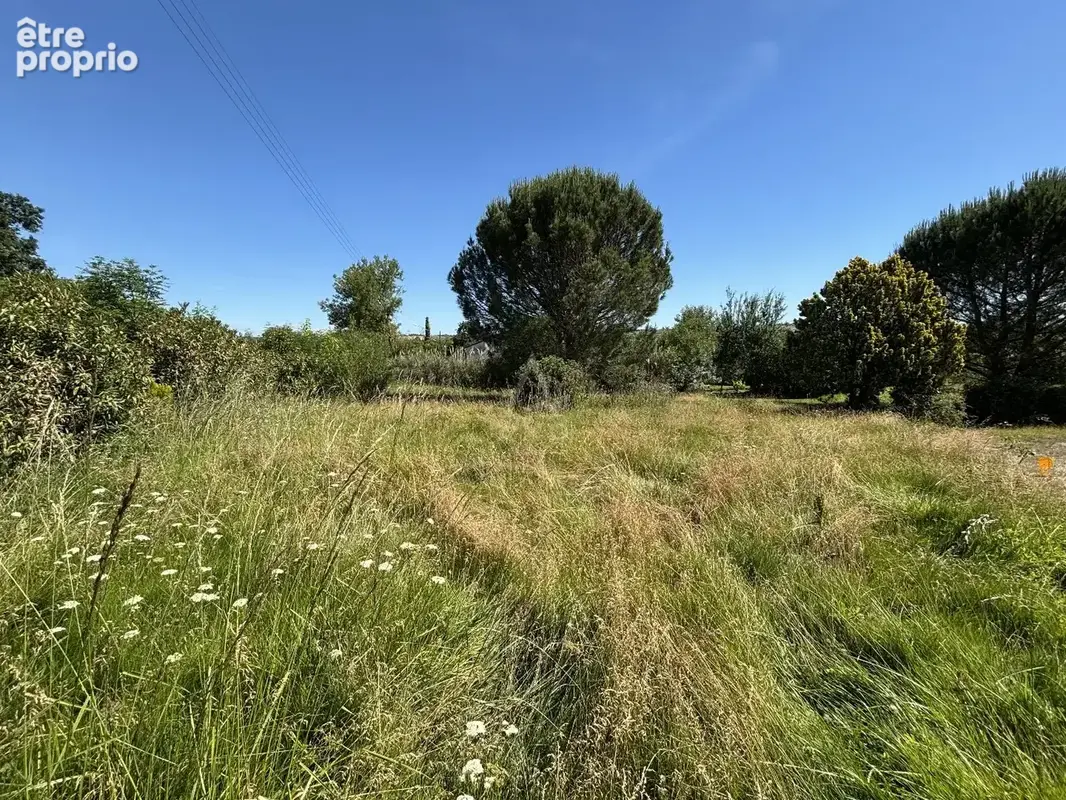 Photo Terrain à La Magdelaine-Sur-Tarn au prix de 88 000€