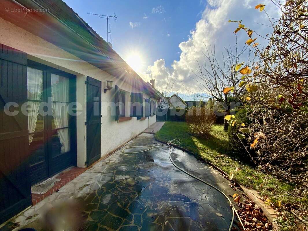 IMG_5645 - Maison à SAINT-PRYVE-SAINT-MESMIN