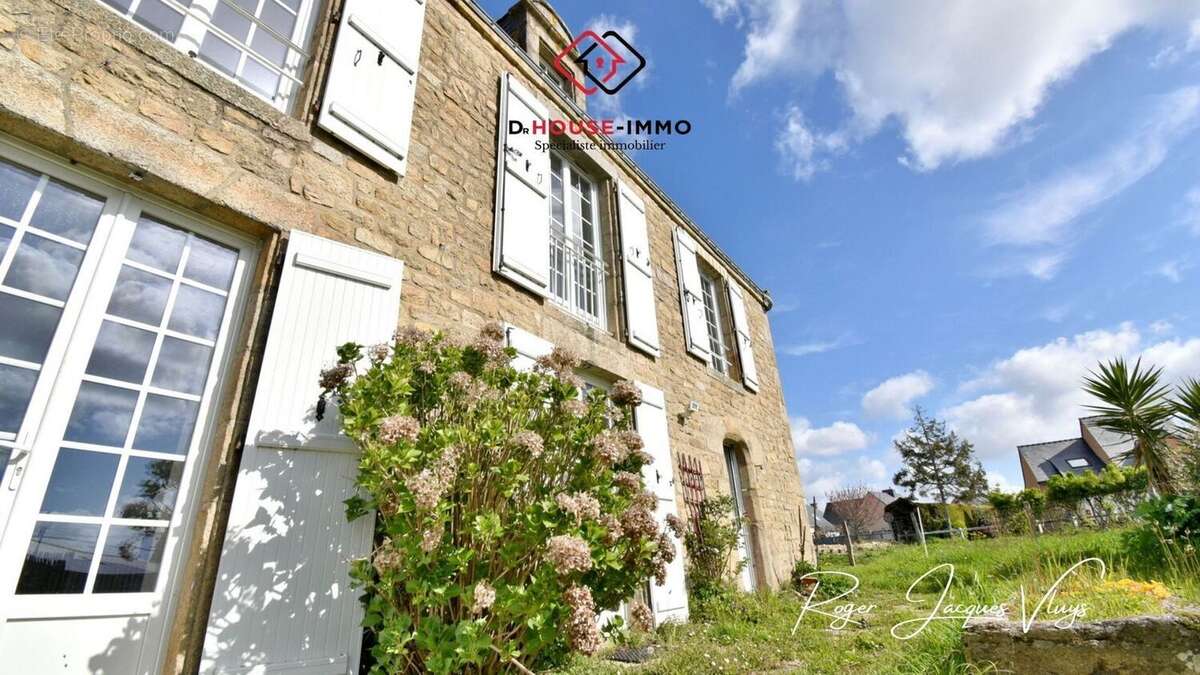 Maison à PLOUHARNEL