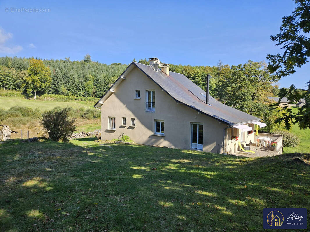 Maison à BUGEAT