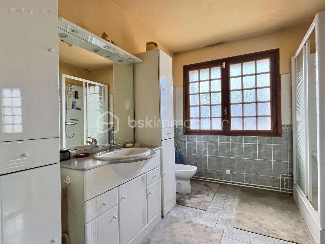 Maison à SAINT-JEAN-DE-VEDAS