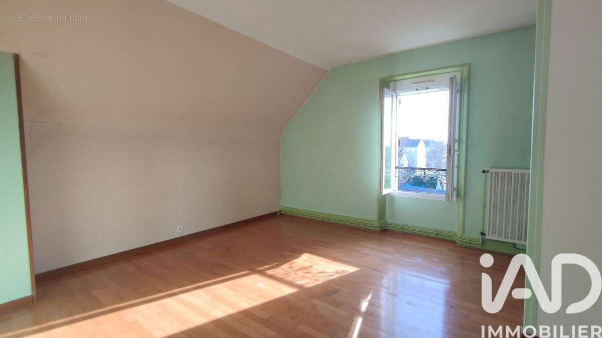 Photo 6 - Maison à LA CHAPELLE-SAINT-LUC