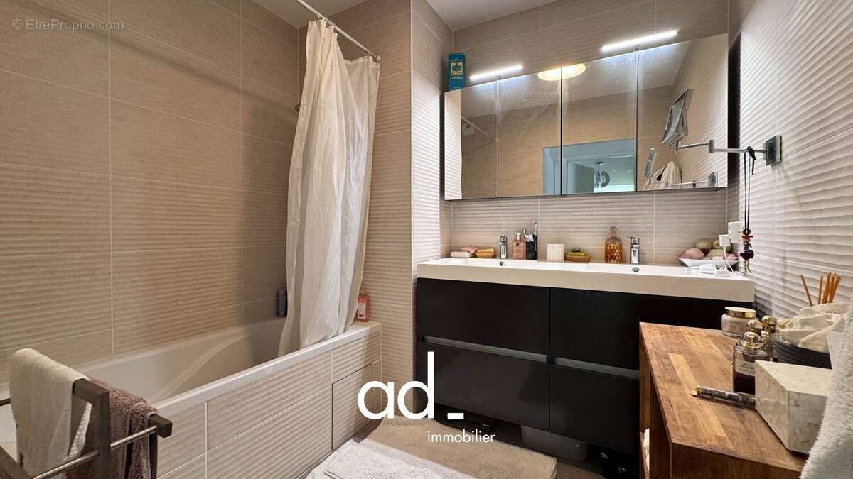 Appartement 86 m² à La Rochelle  - photo 8