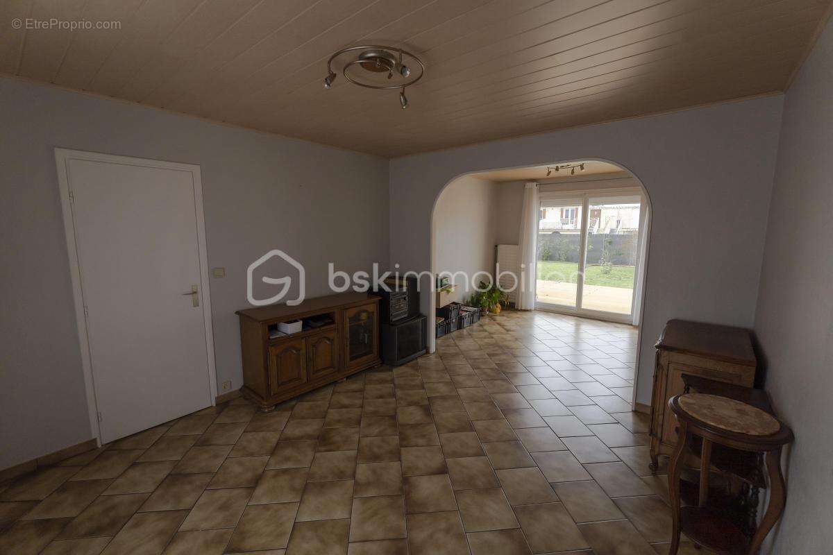 Maison à PONT-DU-CHATEAU