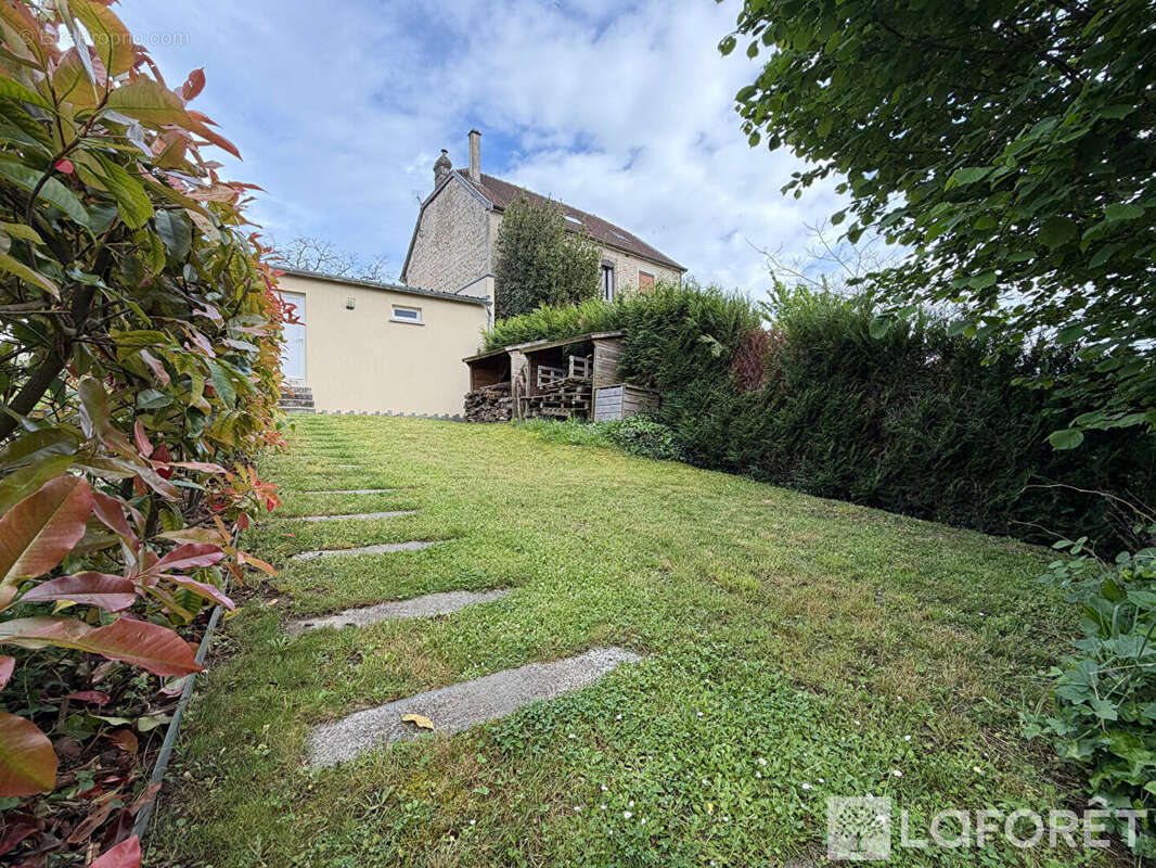 Maison à SERZY-ET-PRIN