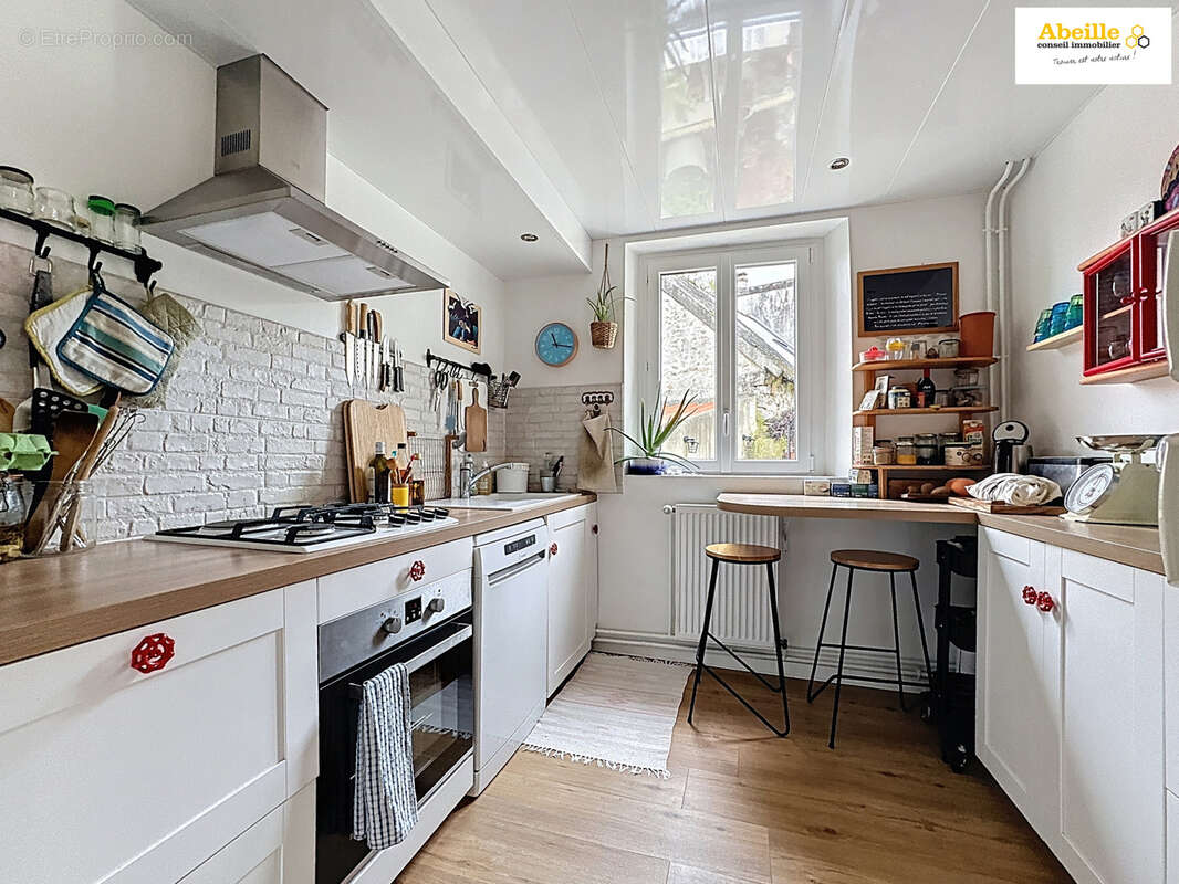 Maison à SAINT-CHERON