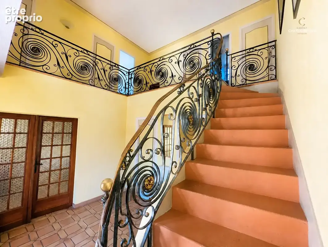 Maison familiale de 161 m² avec terrain de 1 942 m² à vendre à Saint-Jouan-des-Guérets - photo 2