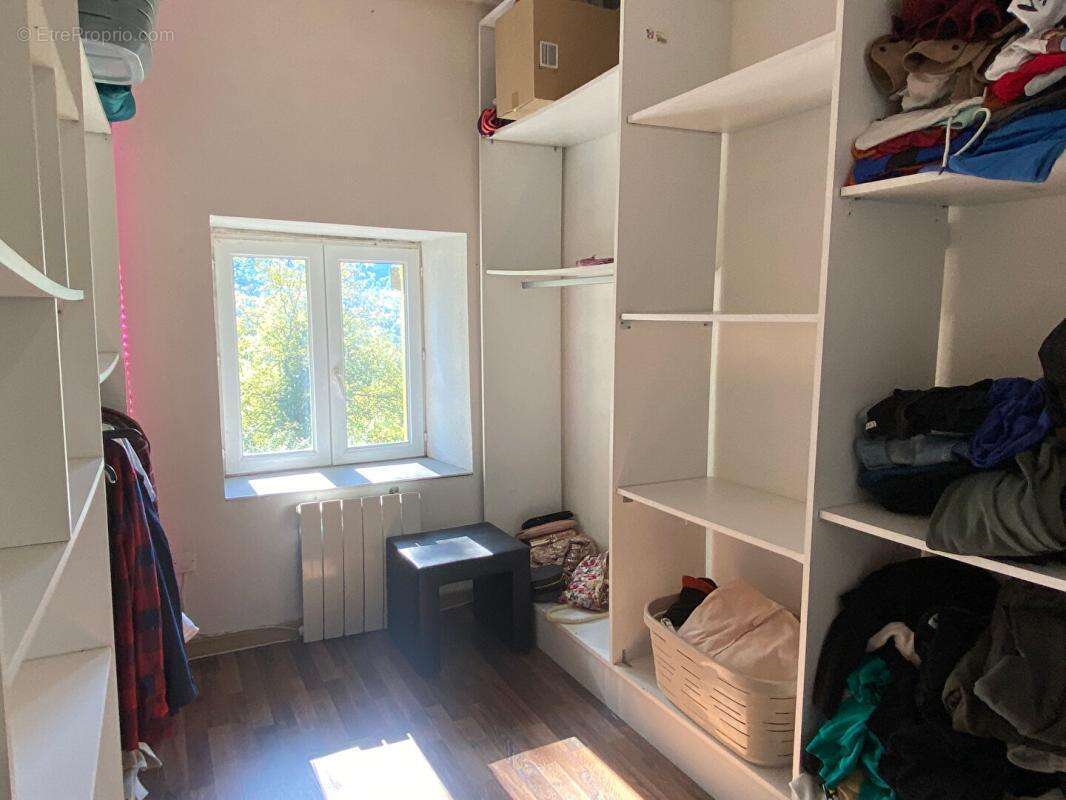 Maison à SAINT-LUPICIN