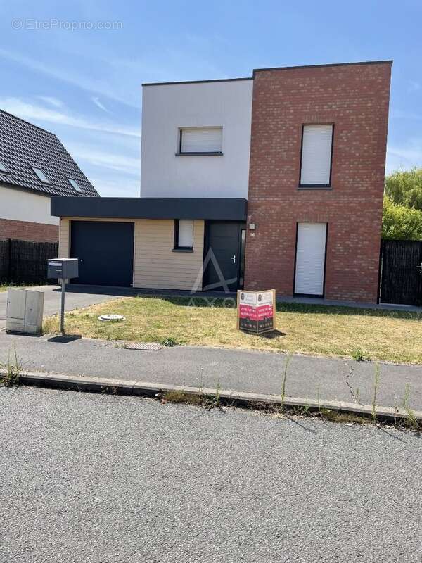 Maison à MERIGNIES