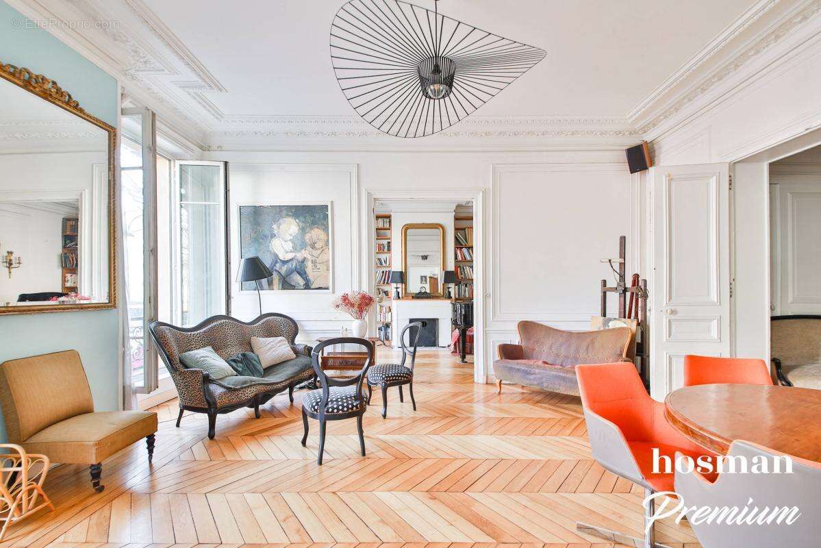 Appartement à PARIS-3E