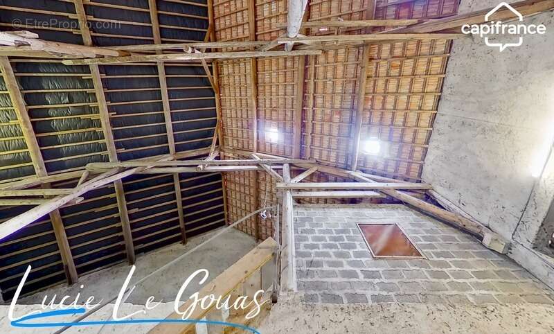 Corps de ferme de 154m² habitable avec grange, dépendances, jardin et verger – Bazailles - photo 16