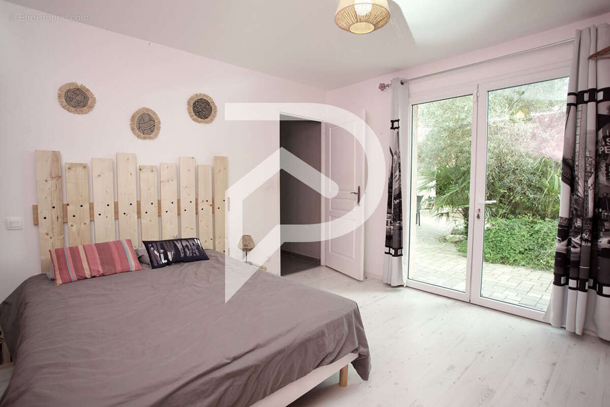 Maison à ARS-SUR-FORMANS