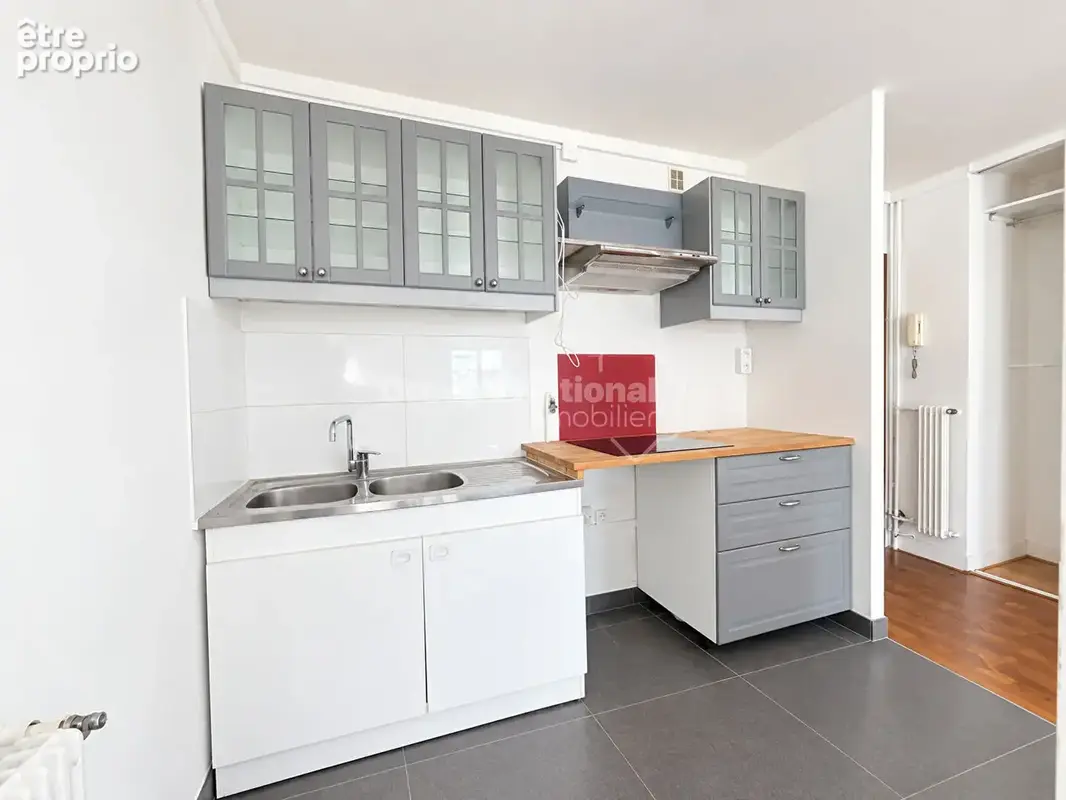 Appartement Versailles 2 pièce(s) 50.59 m2 - photo 2