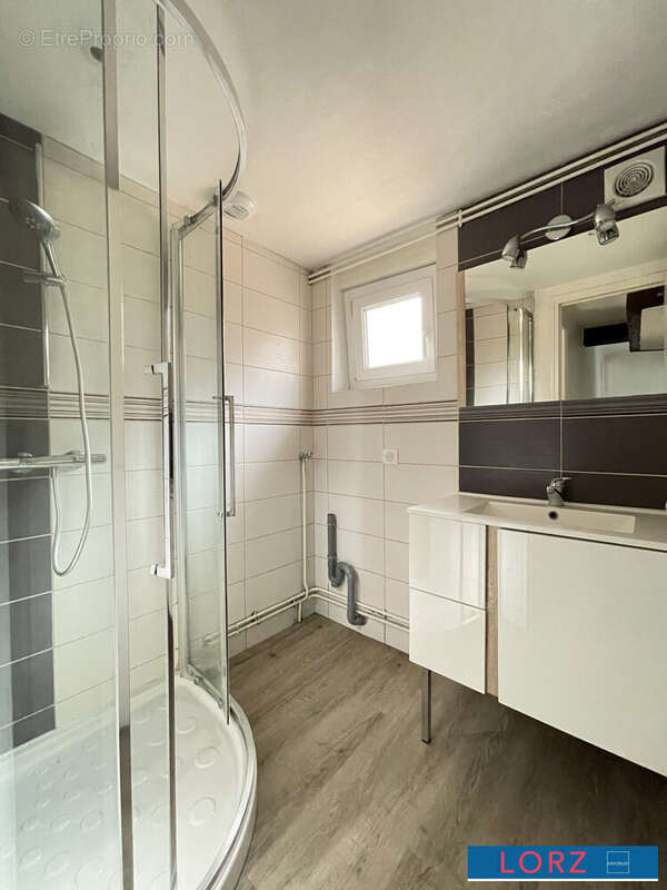 Maison 65 m² à Bourges  - photo 6