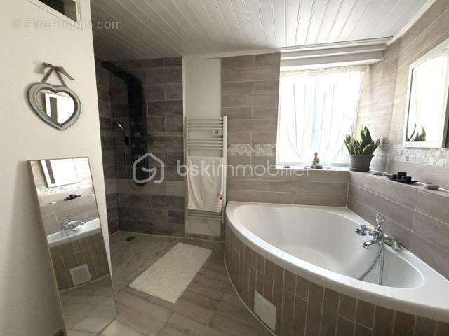 Maison familiale pleine de charme et d'authenticité - photo 11