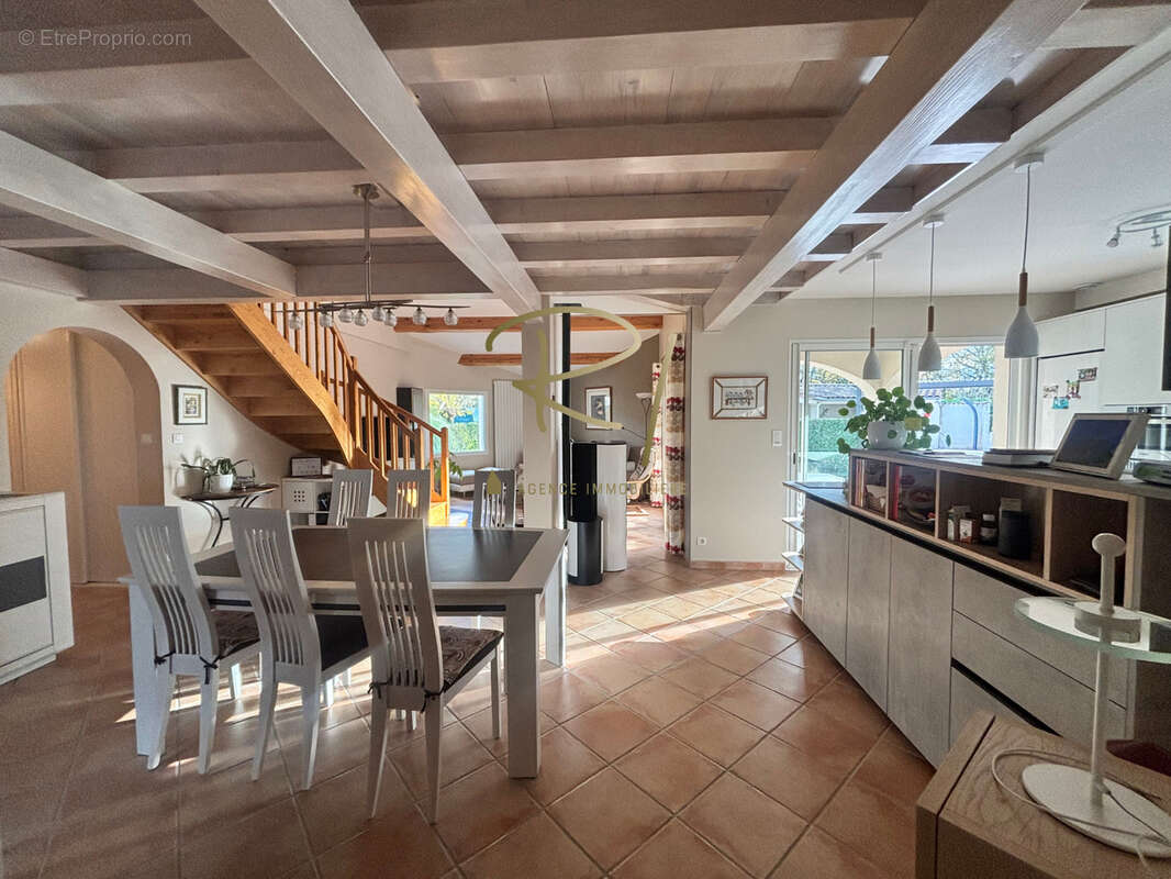 Ruoms belle villa avec piscine - photo 5