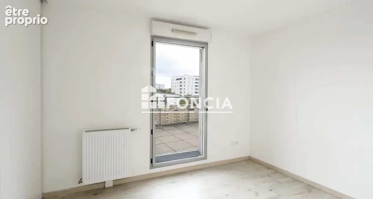 Appartement t3 avec grande terrasse privative et deux places de parkings privees en sous-sol - photo 6