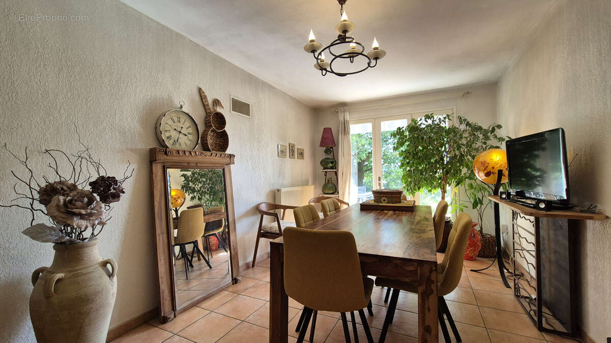 Maison à SAINT-LATTIER