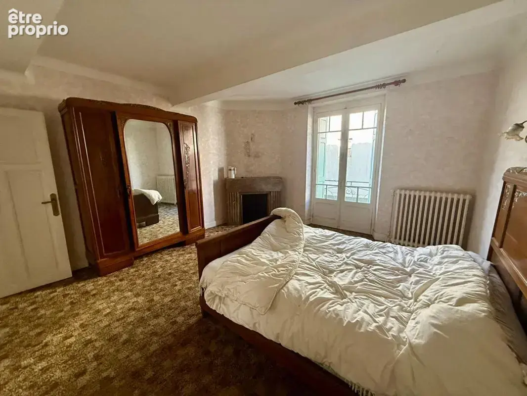 Grande maison de village type 8 à rénover avec garage, patio et volumes généreux à Trèbes - photo 12