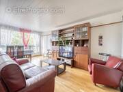 Appartement à COMBS-LA-VILLE