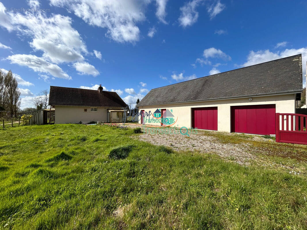 Maison à SAINT-JEAN-DE-FOLLEVILLE