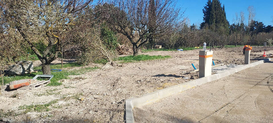 Terrain à SORGUES