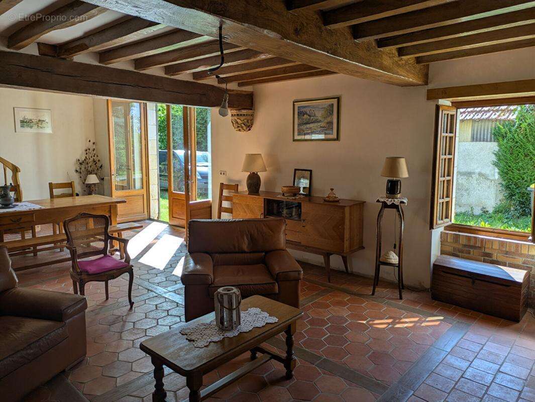 Maison Couargues 3 pièce(s) 140 m2 - photo 3