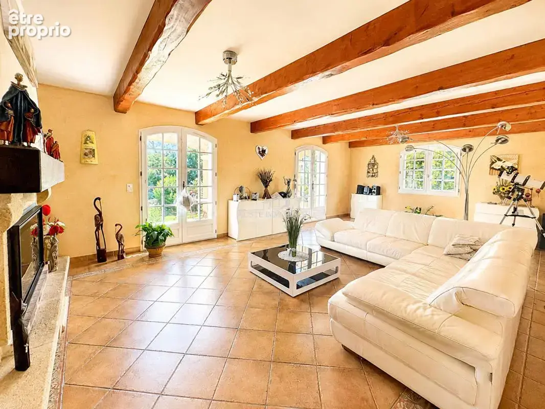 Villa 5 pièces avec piscine et garage - Marignane - photo 15