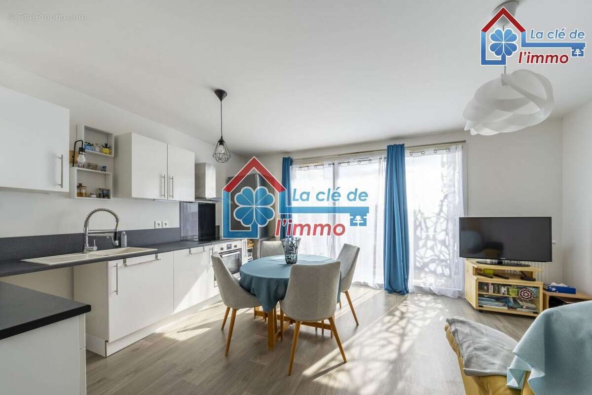 Appartement à MOISSY-CRAMAYEL