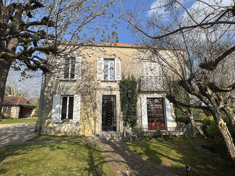 Maison à CERCOUX