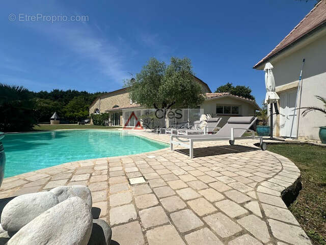 Maison à LANGON