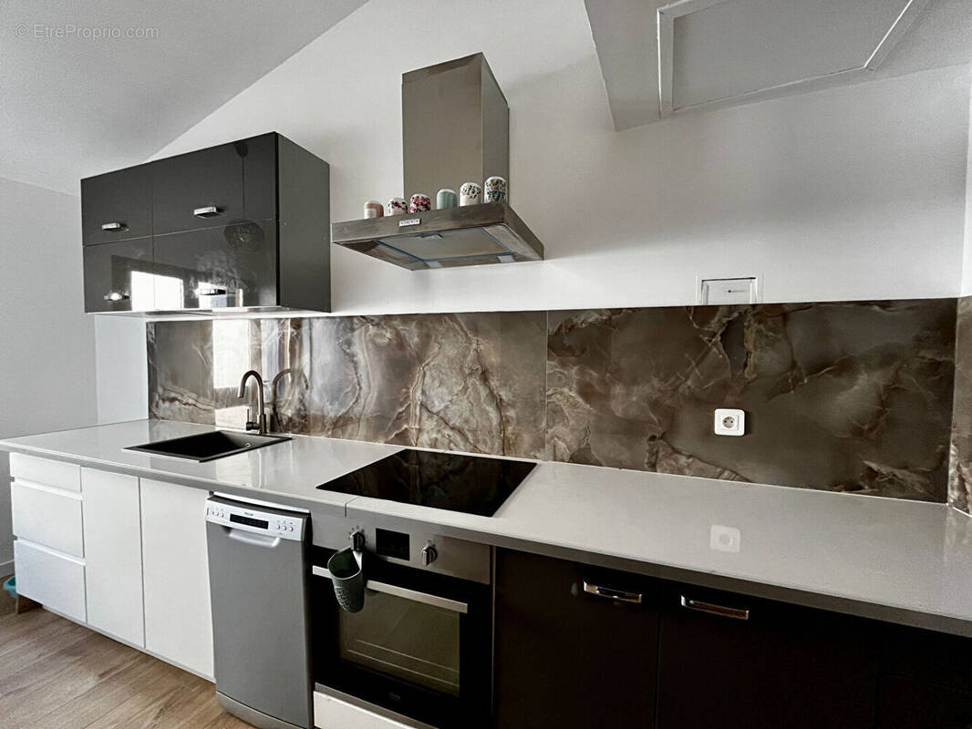 Appartement à L&#039;ISLE-SUR-LA-SORGUE